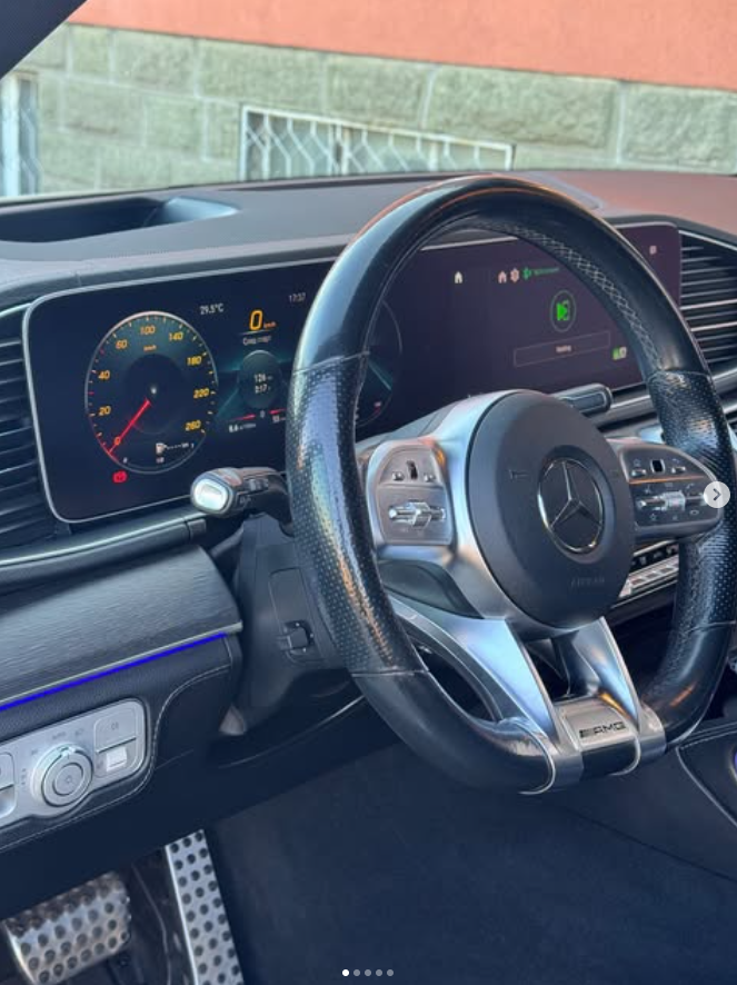 Интериор на Mercedes AMG след обработка
