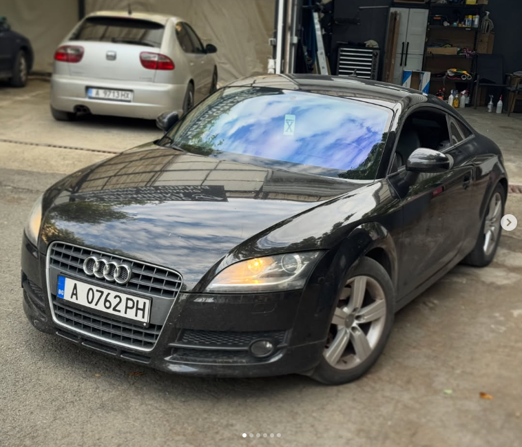 Audi TT с фолирани стъкла